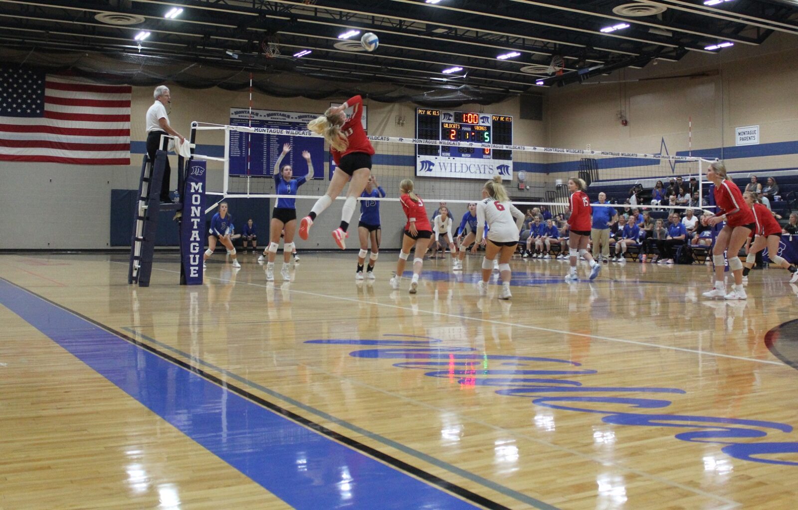 Whitehall volleyball sweeps Montague, perfect in conference regular